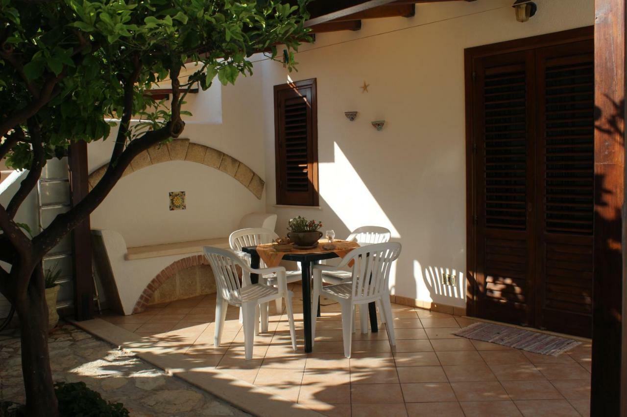 Monolocale Da Mariolina Apartman Macari Kültér fotó